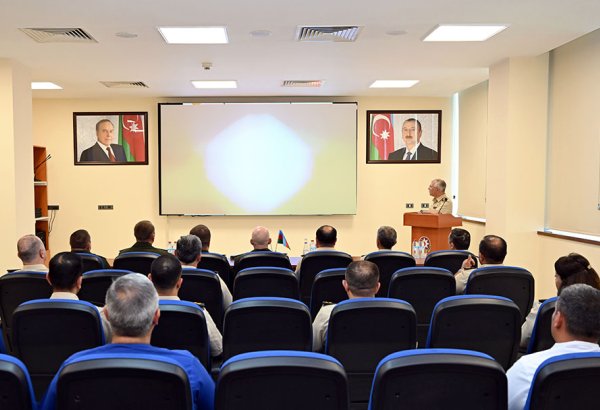 Azerbaijani and Belarusian military medical specialists hold meeting (PHOTO)
