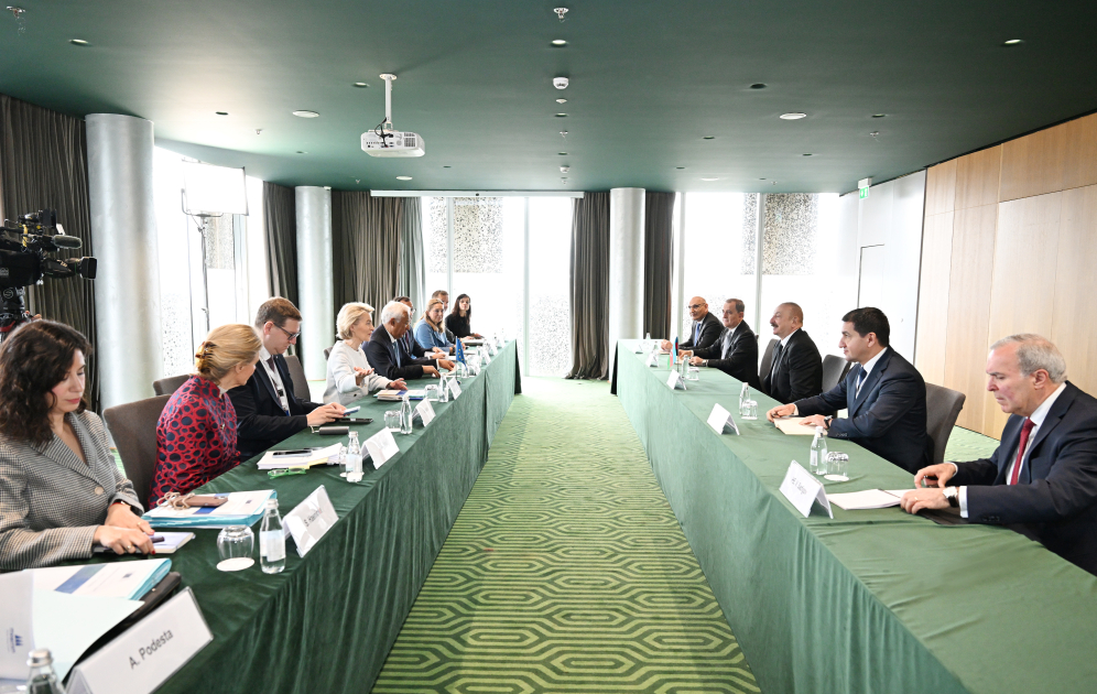 President Ilham Aliyev meets with European Council President and European Commission President (PHOTO)