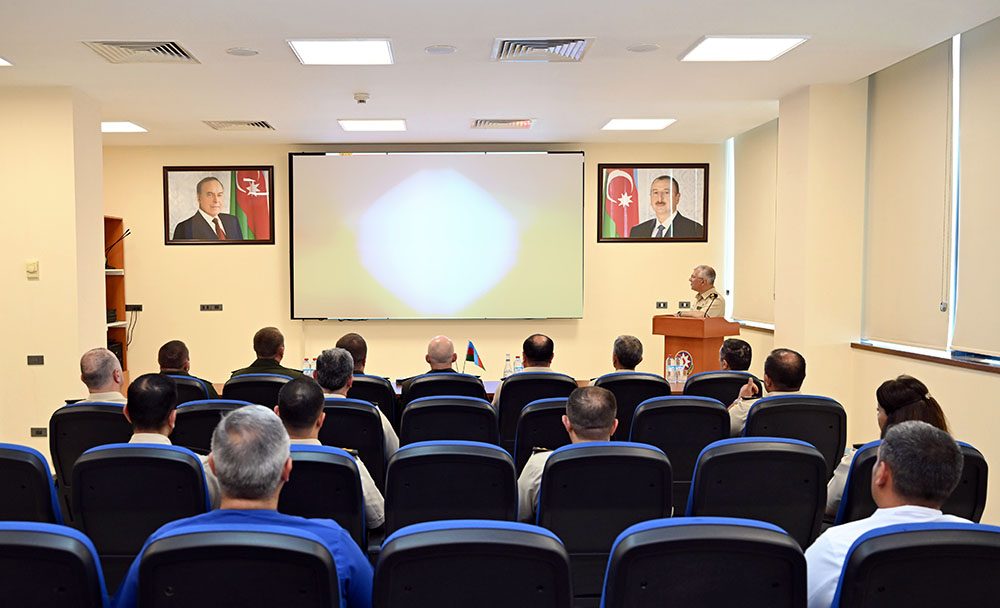 Azerbaijani and Belarusian military medical specialists hold meeting (PHOTO)
