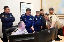 Baku hosts high-level talks between Azerbaijani and Kazakh militaries (PHOTO)