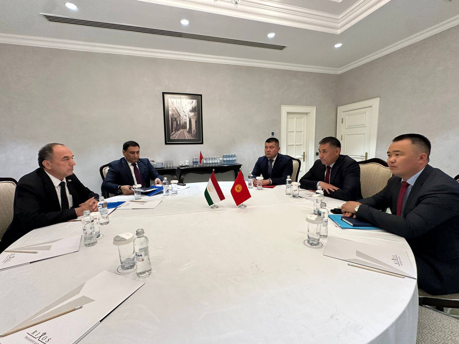 Tajikistan proposes resumption of bus routes with Kyrgyzstan