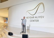 Heydar Aliyev Center hosts Brazilian artist`s exhibition "Reflection of Eternity" (PHOTO/VIDEO)