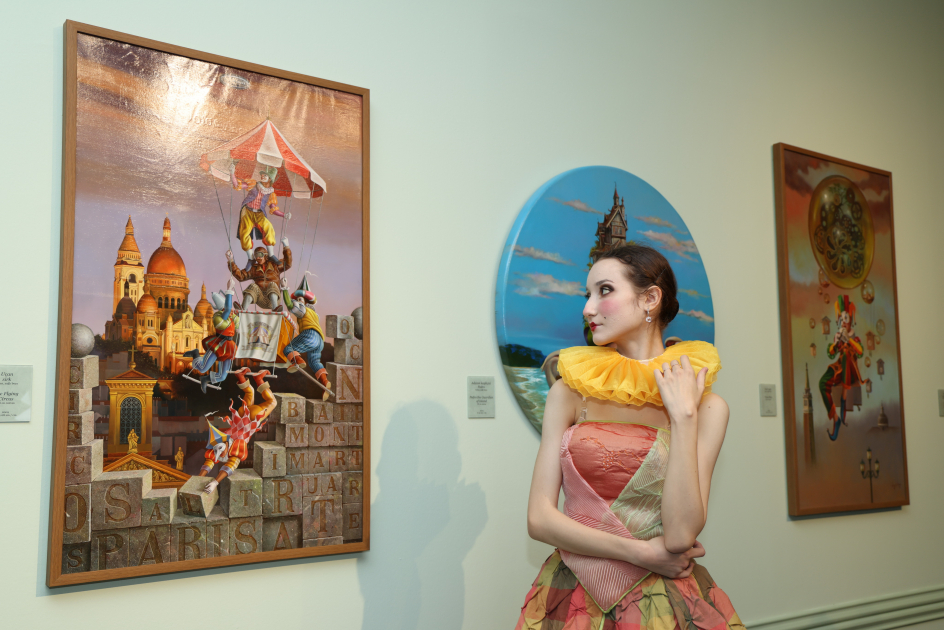 Heydar Aliyev Center hosts Brazilian artist`s exhibition "Reflection of Eternity" (PHOTO/VIDEO)