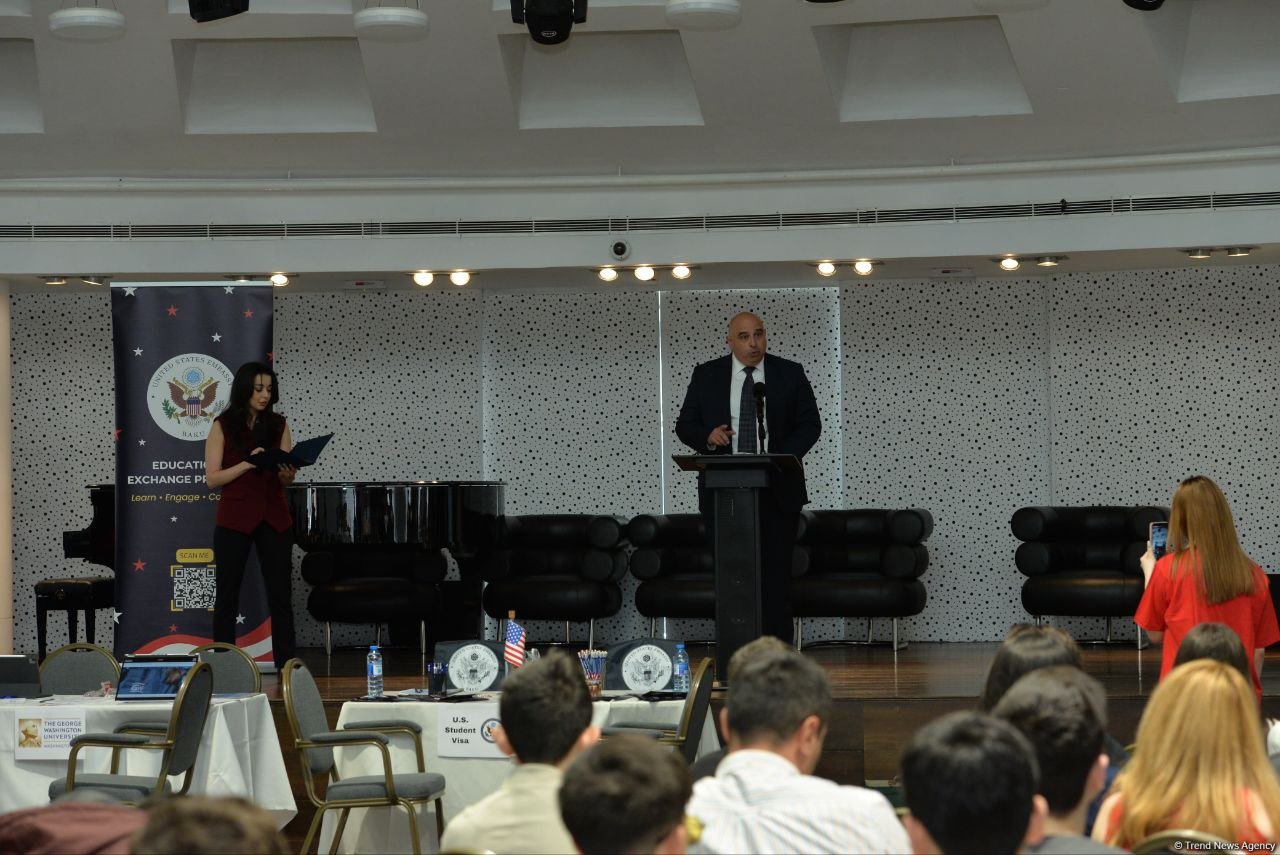 US Embassy in Azerbaijan hosts educational exhibition in Baku (PHOTO)