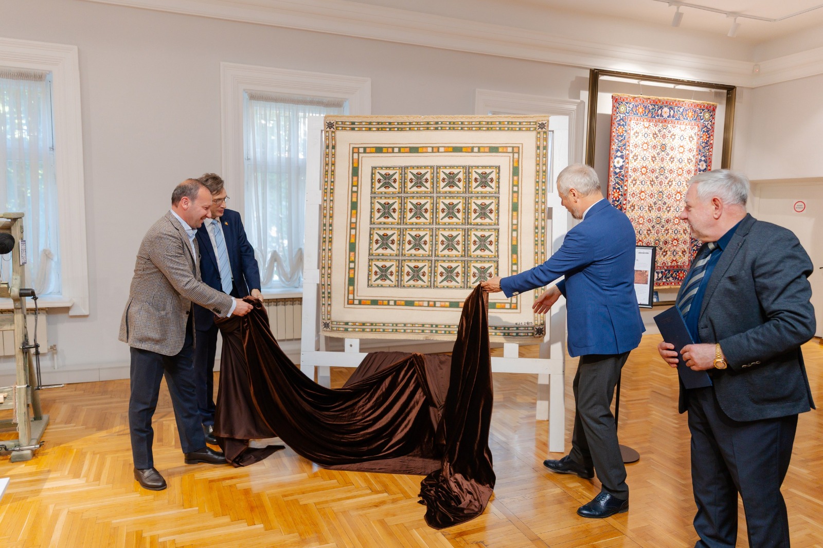 "Azerkhalcha" OJSC opened the carpet exhibition"Harmony of Beauty. The Timeless Elegance of Azerbaijani Carpets" for the first time in Moldova (PHOTO)