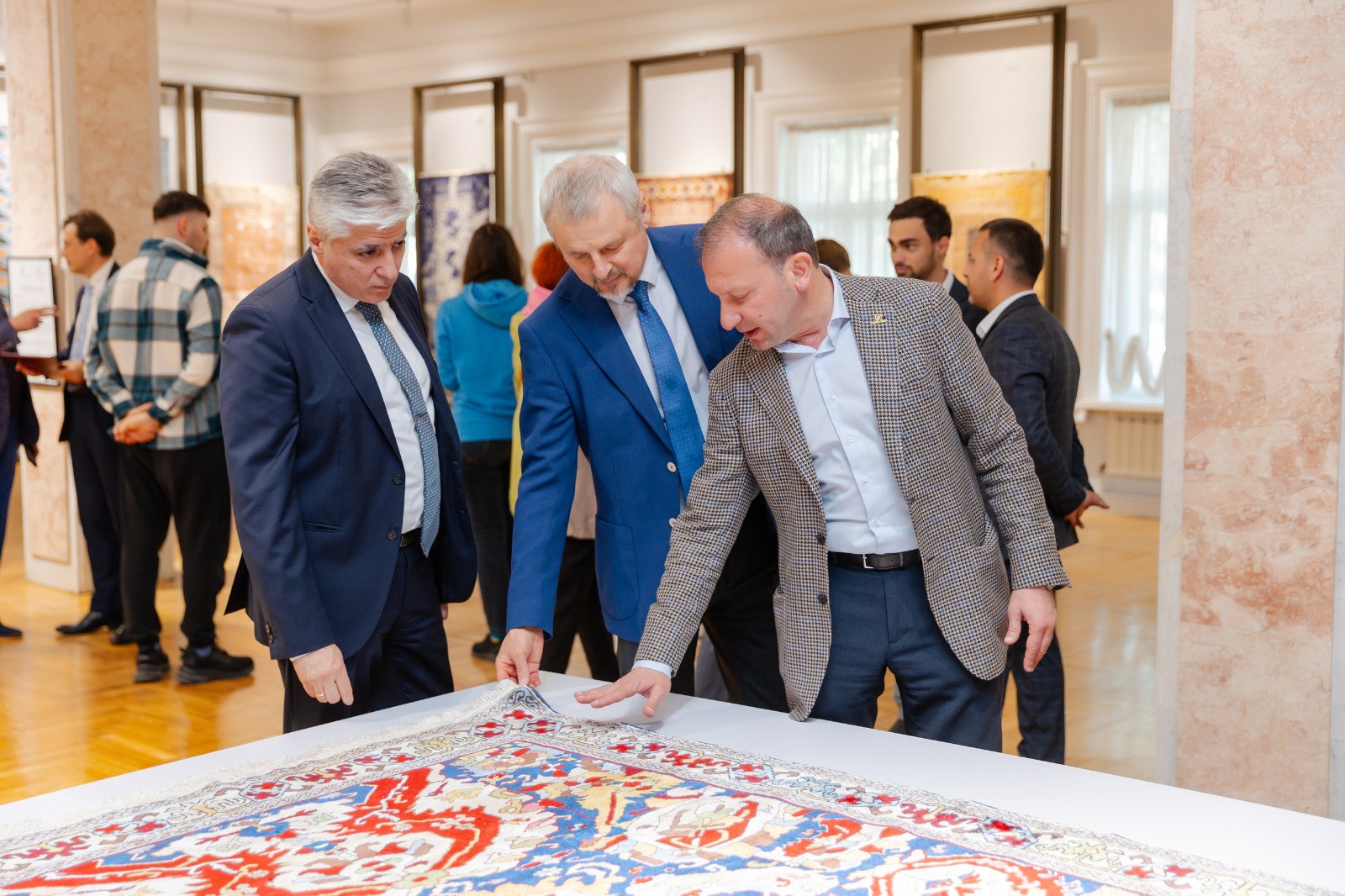 "Azerkhalcha" OJSC opened the carpet exhibition"Harmony of Beauty. The Timeless Elegance of Azerbaijani Carpets" for the first time in Moldova (PHOTO)