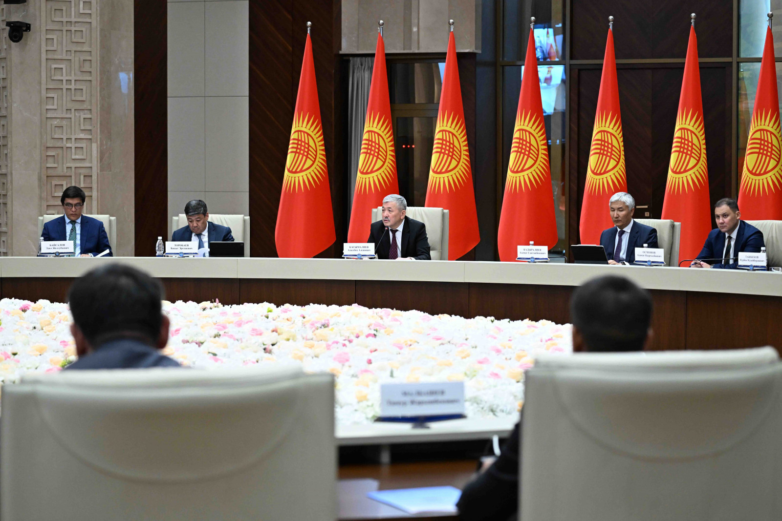 Kyrgyzstan’s state budget resources exceed targets in January-April 2025