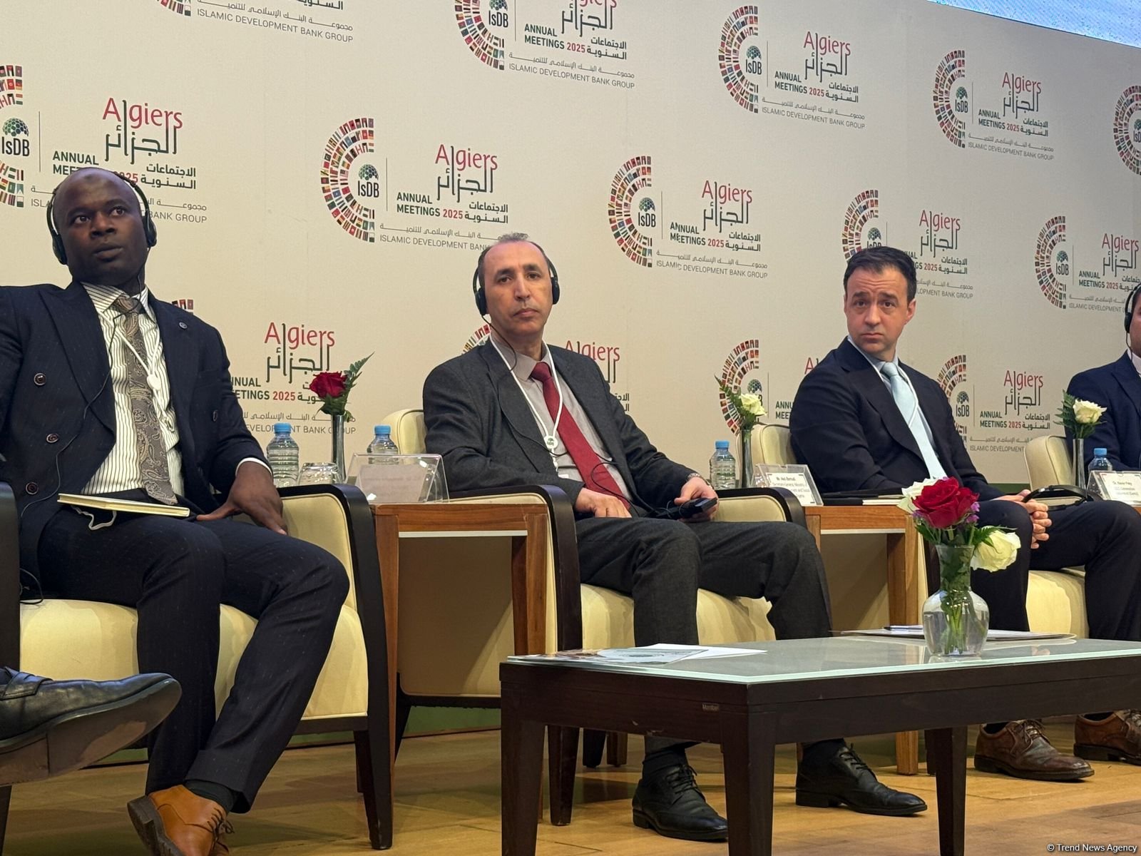 IsDB 13th Youth Development Forum held in Algiers (PHOTO)