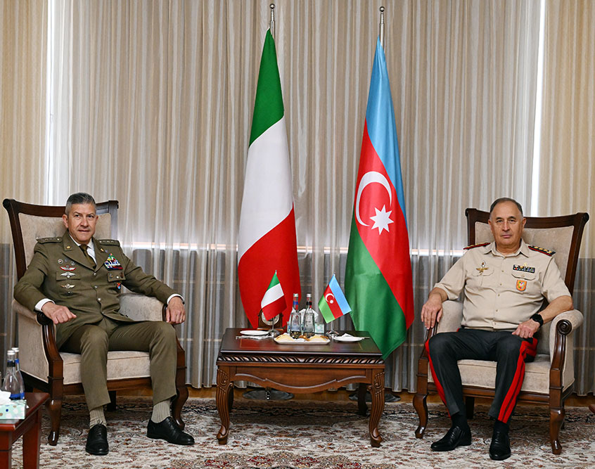 Azerbaijan, Italy exchange views on strengthening military ties (VIDEO)