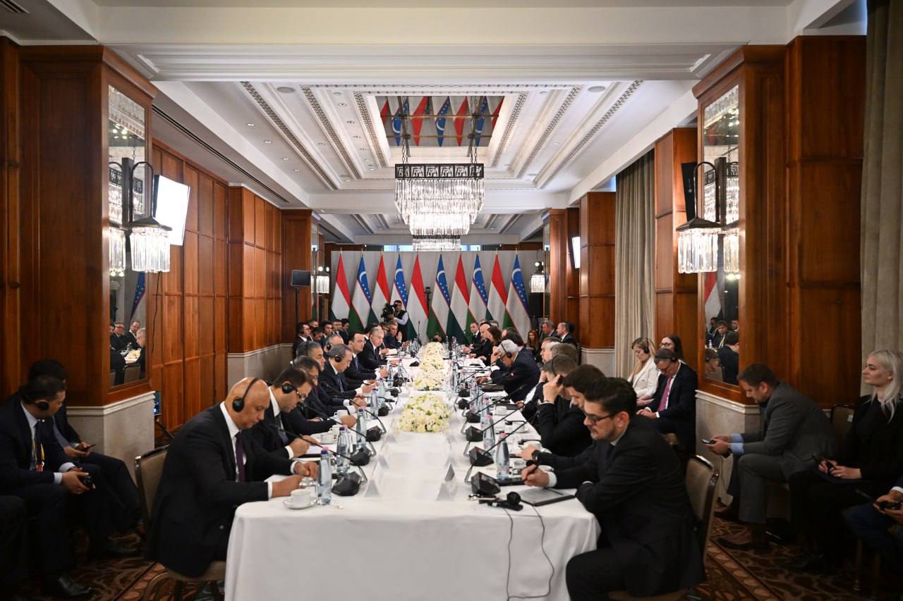 President of Uzbekistan marks Hungary visit with signing of strategic investment deals