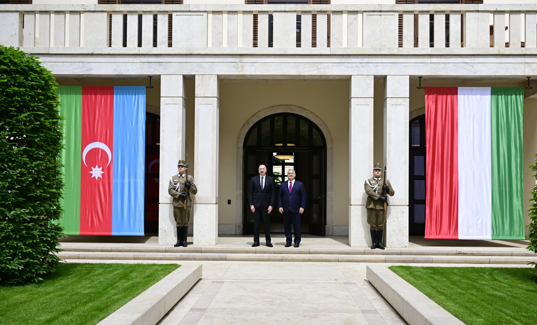 President Ilham Aliyev, PM Viktor Orbán hold limited meeting in Budapest (PHOTO/VIDEO)