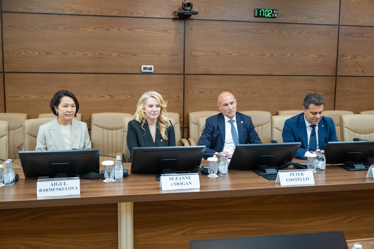 KazMunayGas, Shell discuss strategic development of key oil projects