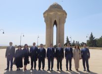 Azerbaijan, Uzbekistan deepen bonds through public diplomacy dialogue (PHOTO)