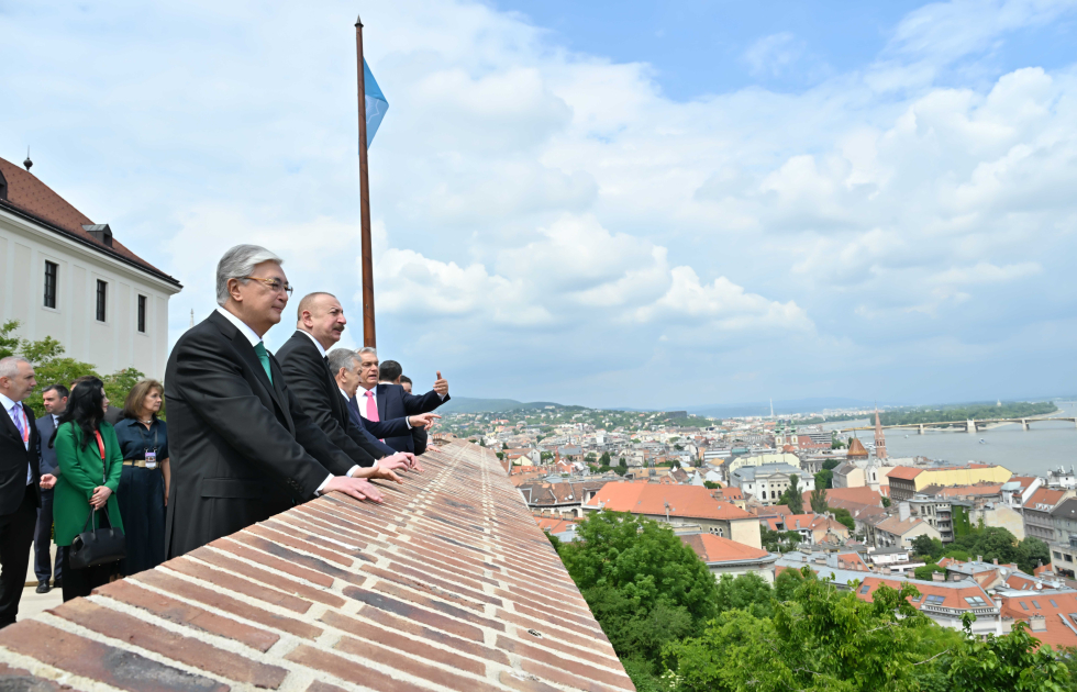 President Ilham Aliyev attends official luncheon in honor of OTS heads of state and government in Budapest (PHOTO/VIDEO)