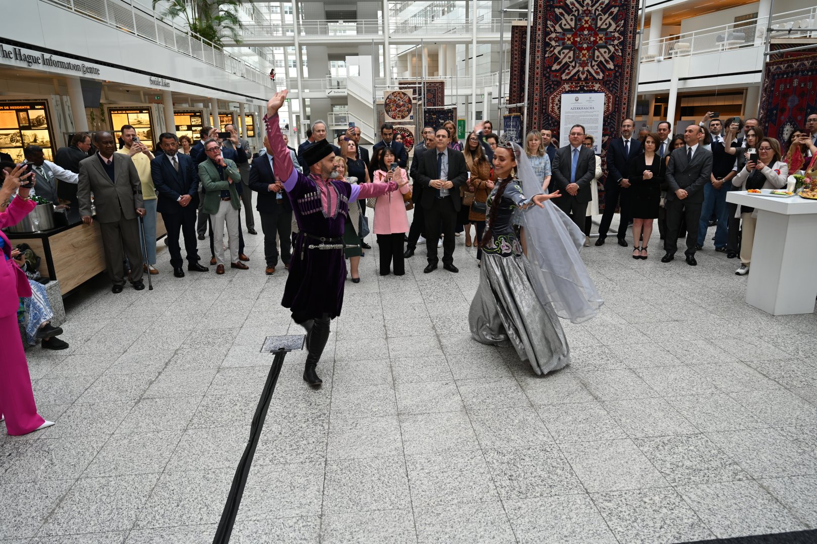 The opening ceremony of the carpet exhibition "The Splendor of Azerbaijani Carpets: Learning Through Art" was held in the Netherlands (PHOTO/VIDEO)