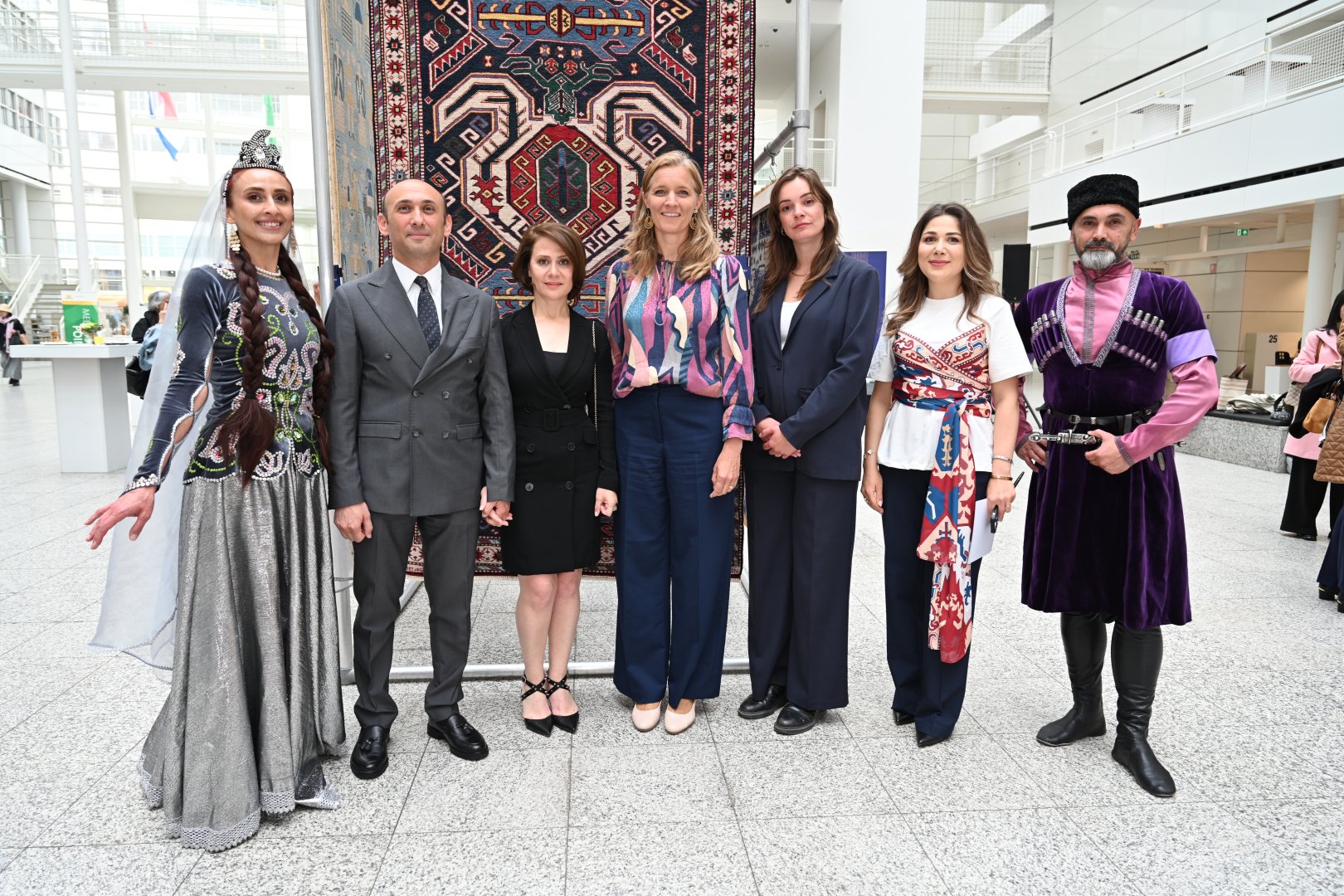 The opening ceremony of the carpet exhibition "The Splendor of Azerbaijani Carpets: Learning Through Art" was held in the Netherlands (PHOTO/VIDEO)