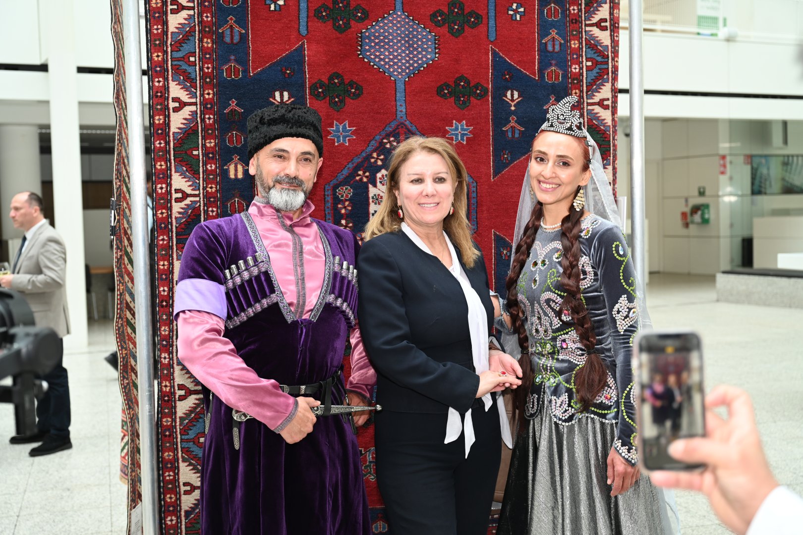 The opening ceremony of the carpet exhibition "The Splendor of Azerbaijani Carpets: Learning Through Art" was held in the Netherlands (PHOTO/VIDEO)