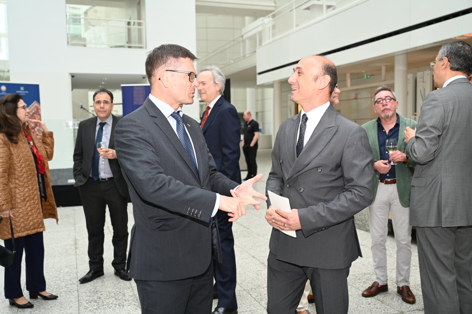 The opening ceremony of the carpet exhibition "The Splendor of Azerbaijani Carpets: Learning Through Art" was held in the Netherlands (PHOTO/VIDEO)