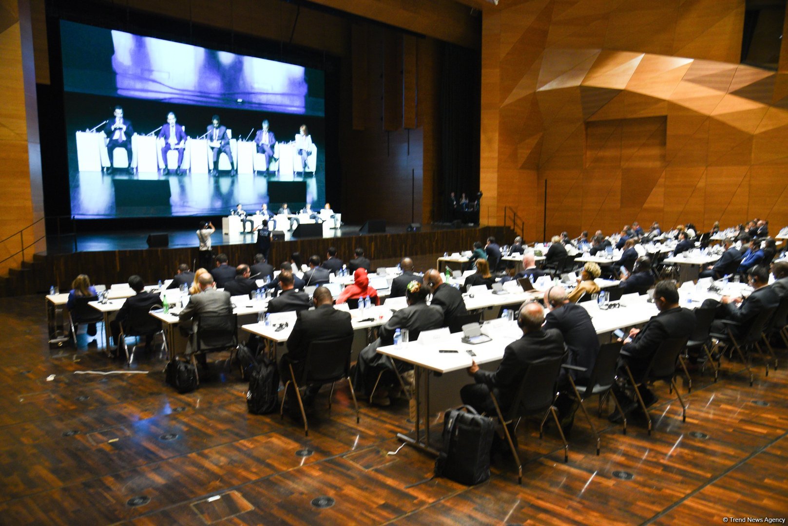 Sixth plenary meeting of GlobE Network wraps up in Baku (PHOTO)
