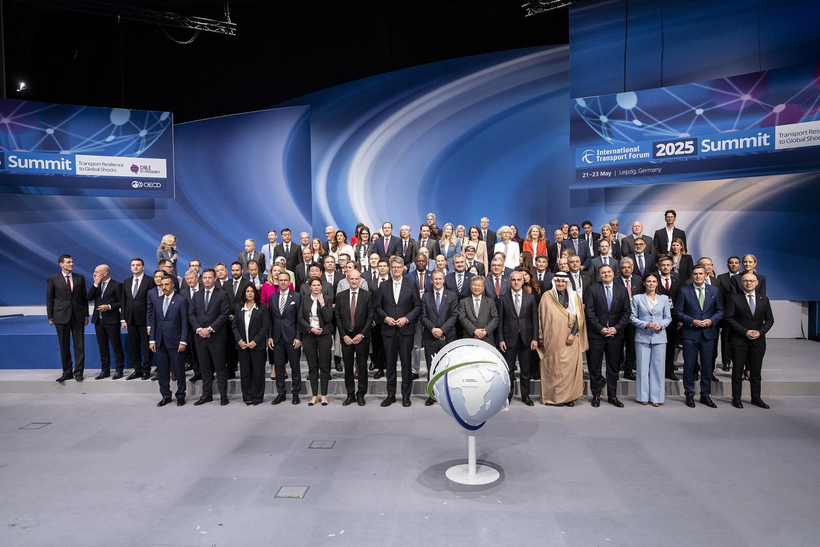 Azerbaijan assumes presidency of International Transport Forum Summit (PHOTO)