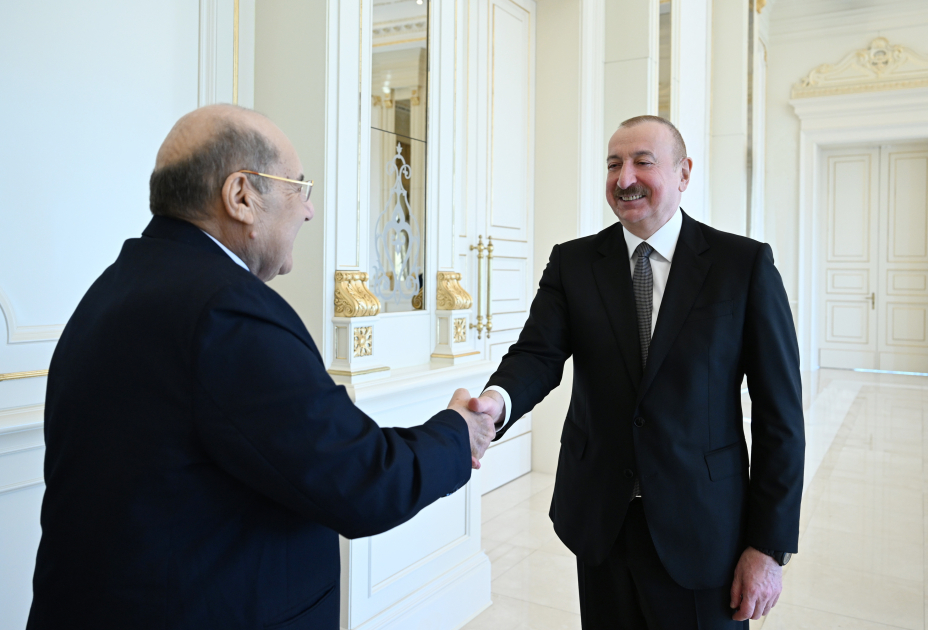President Ilham Aliyev receives Speaker of Egyptian Senate (PHOTO)