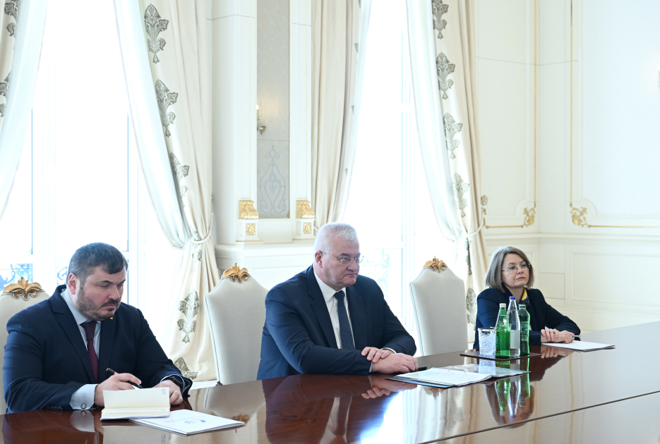President Ilham Aliyev receives Ukrainian FM (PHOTO)