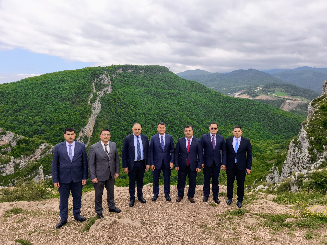Uzbek delegation visits Azerbaijan's Karabakh (PHOTO)