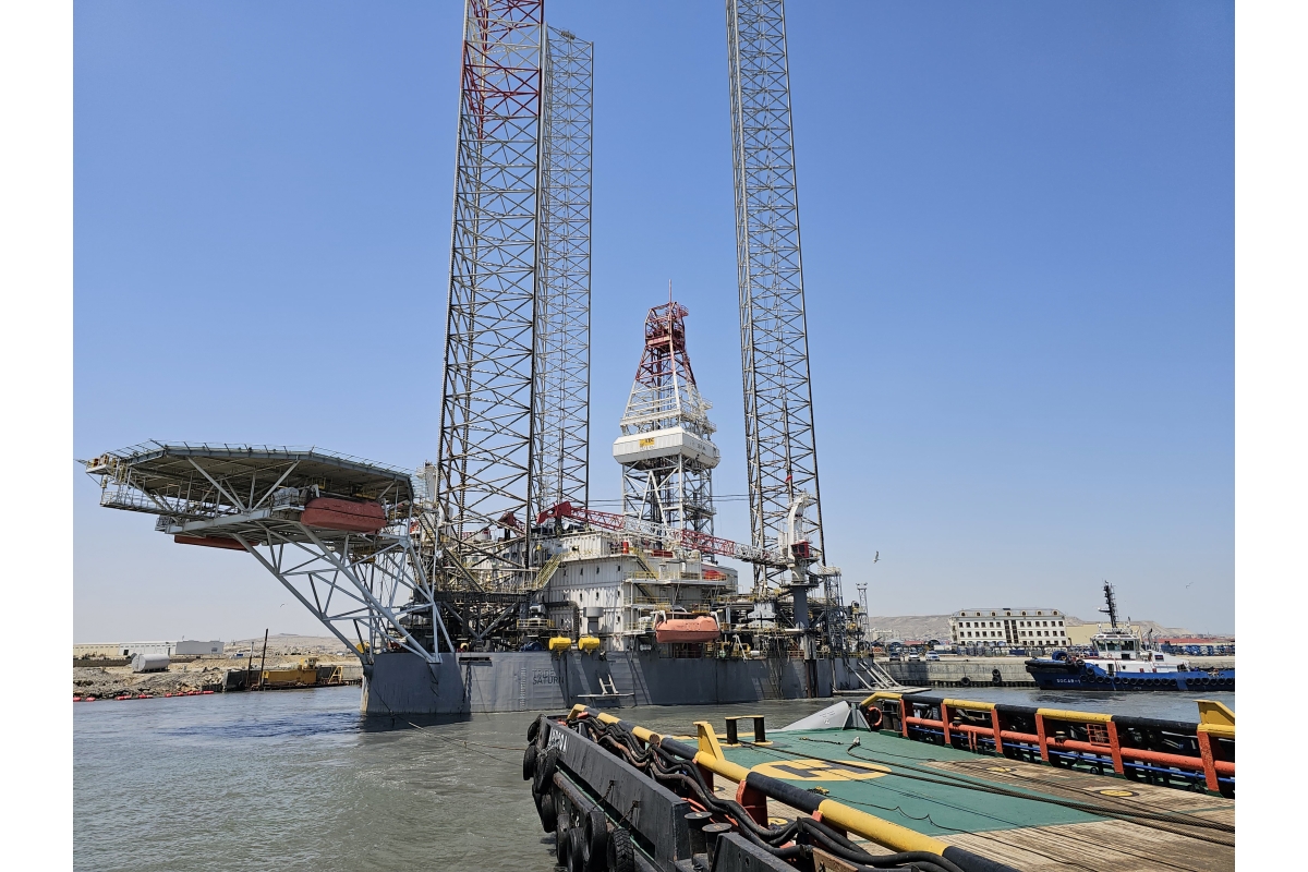 Azerbaijan’s ASCO ships escort return of “Saturn” drilling rig to Turkmenistan