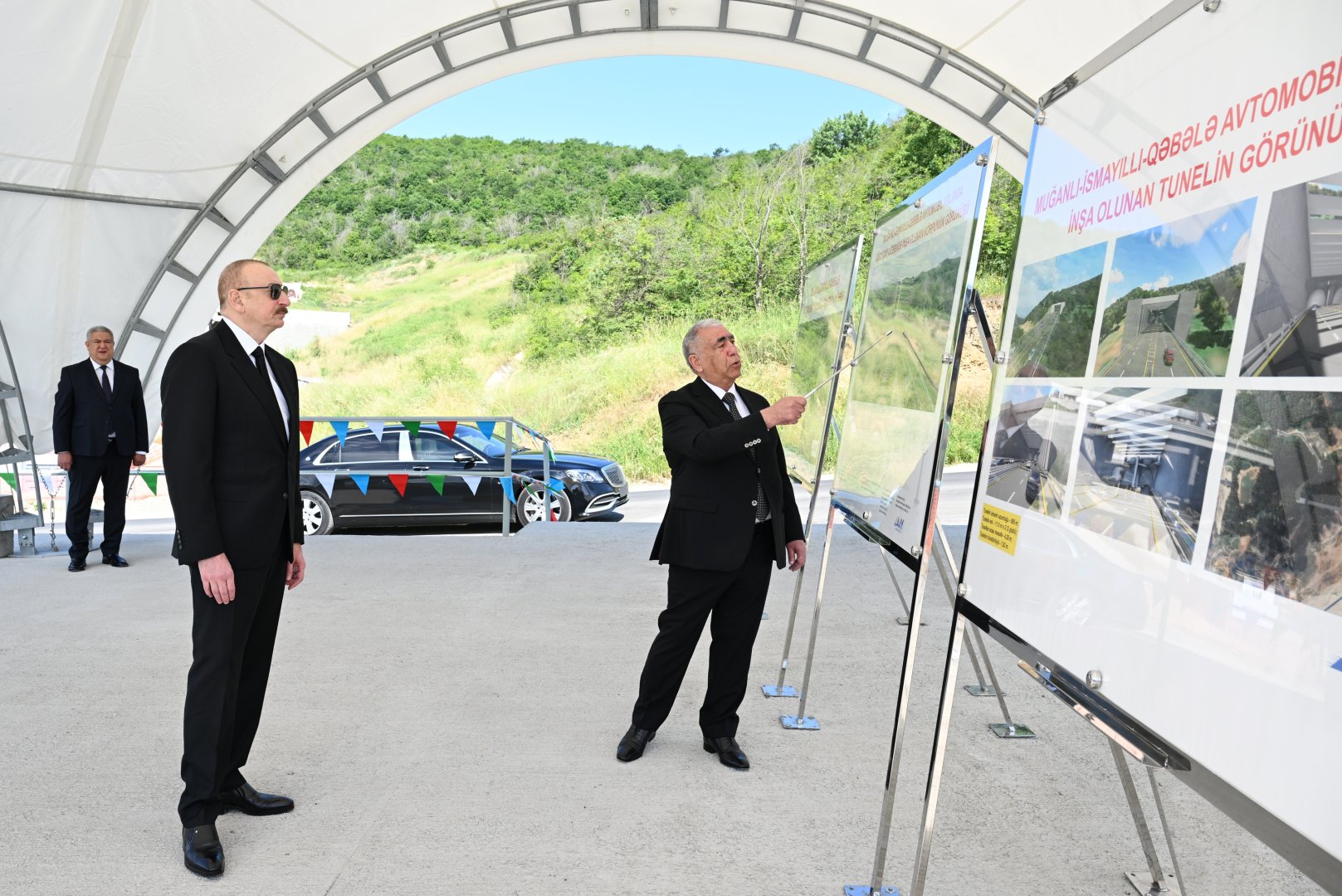 President Ilham Aliyev inspects progress of construction of Mughanli-Ismayilli-Gabala section of Baku-Gabala highway (PHOTO/VIDEO)