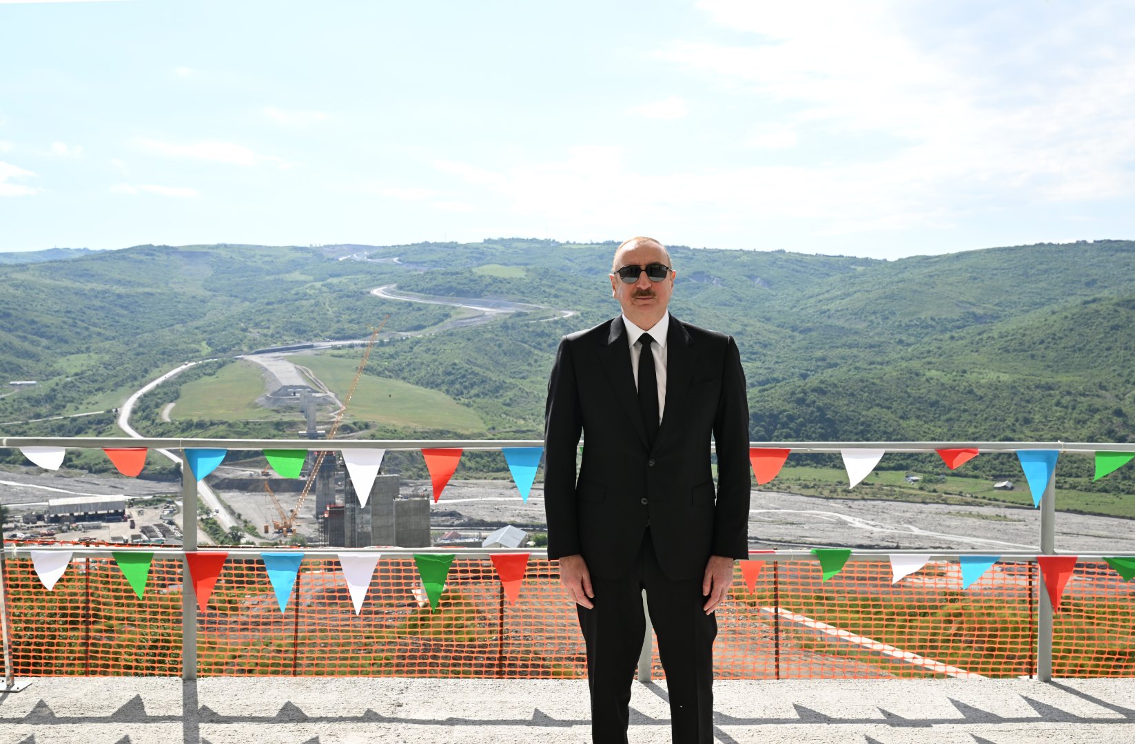President Ilham Aliyev inspects progress of construction of Mughanli-Ismayilli-Gabala section of Baku-Gabala highway (PHOTO/VIDEO)