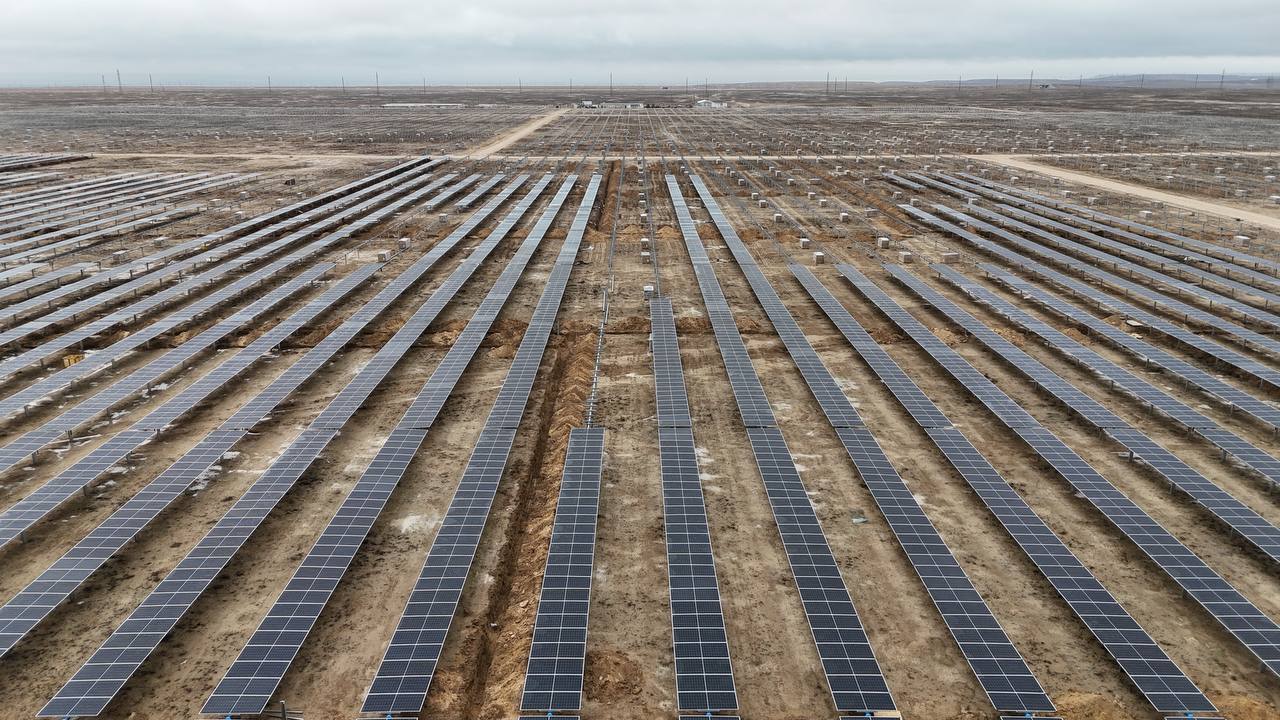 KazMunayGas unveils first hybrid power plant to cut carbon emissions in Kazakhstan