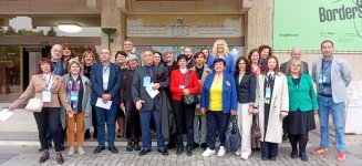 Bulgarian president receives book about Azerbaijan at international media forum (PHOTO)