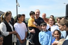 President Ilham Aliyev meets with residents in Lachin (PHOTO/VIDEO)