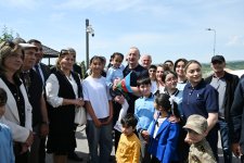 President Ilham Aliyev meets with residents in Lachin (PHOTO/VIDEO)