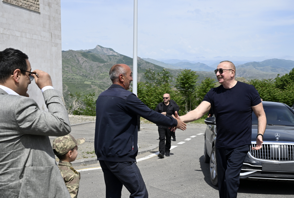 President Ilham Aliyev meets with residents in Lachin (PHOTO/VIDEO)