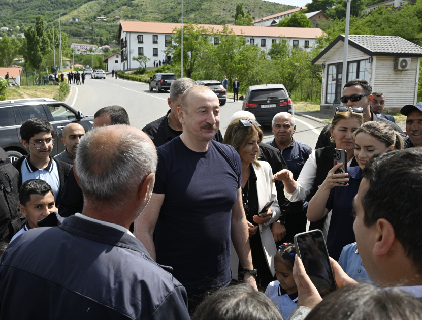 President Ilham Aliyev meets with residents in Lachin (PHOTO/VIDEO)