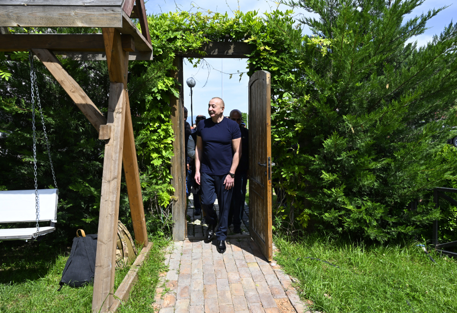 President Ilham Aliyev meets with residents in Lachin (PHOTO/VIDEO)
