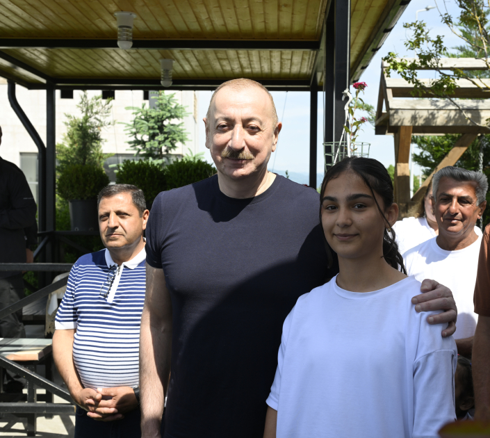 President Ilham Aliyev meets with residents in Lachin (PHOTO/VIDEO)