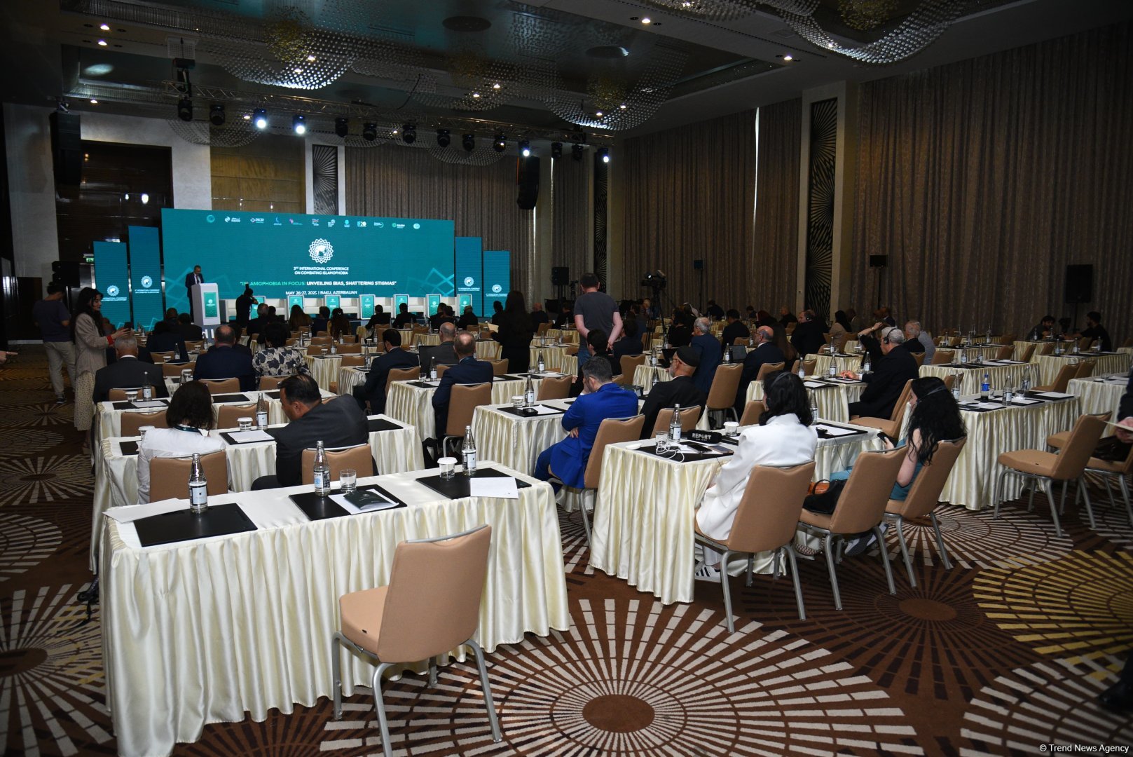 Second day of int'l conference on "Islamophobia in Focus: Unveiling Bias, Shattering Stigmas" wraps up in Baku (PHOTO)