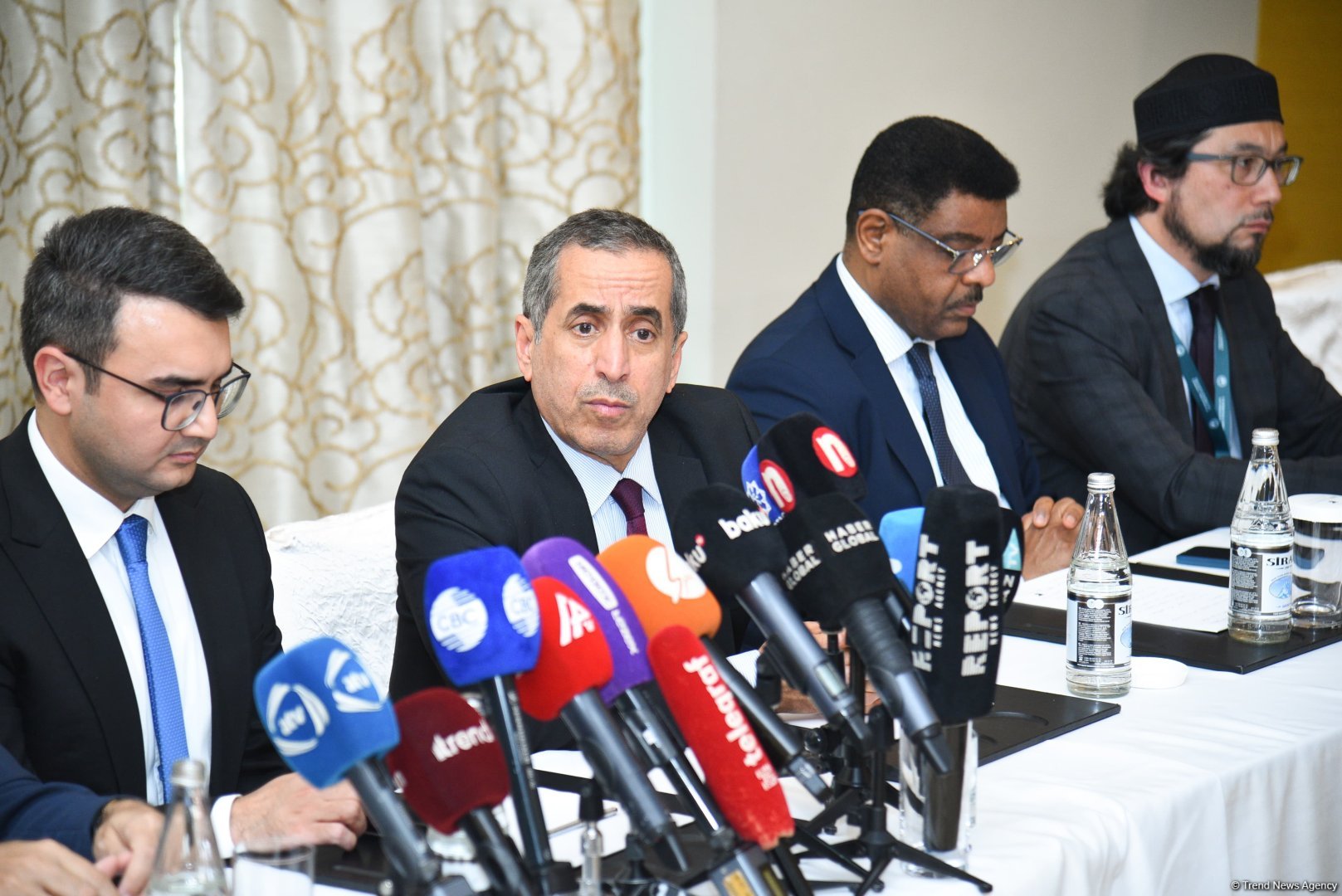 Second day of int'l conference on "Islamophobia in Focus: Unveiling Bias, Shattering Stigmas" wraps up in Baku (PHOTO)