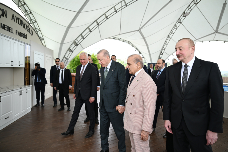 President Ilham Aliyev, President Recep Tayyip Erdoğan, PM Shehbaz Sharif visit promenade in Lachin city (PHOTO/VIDEO)