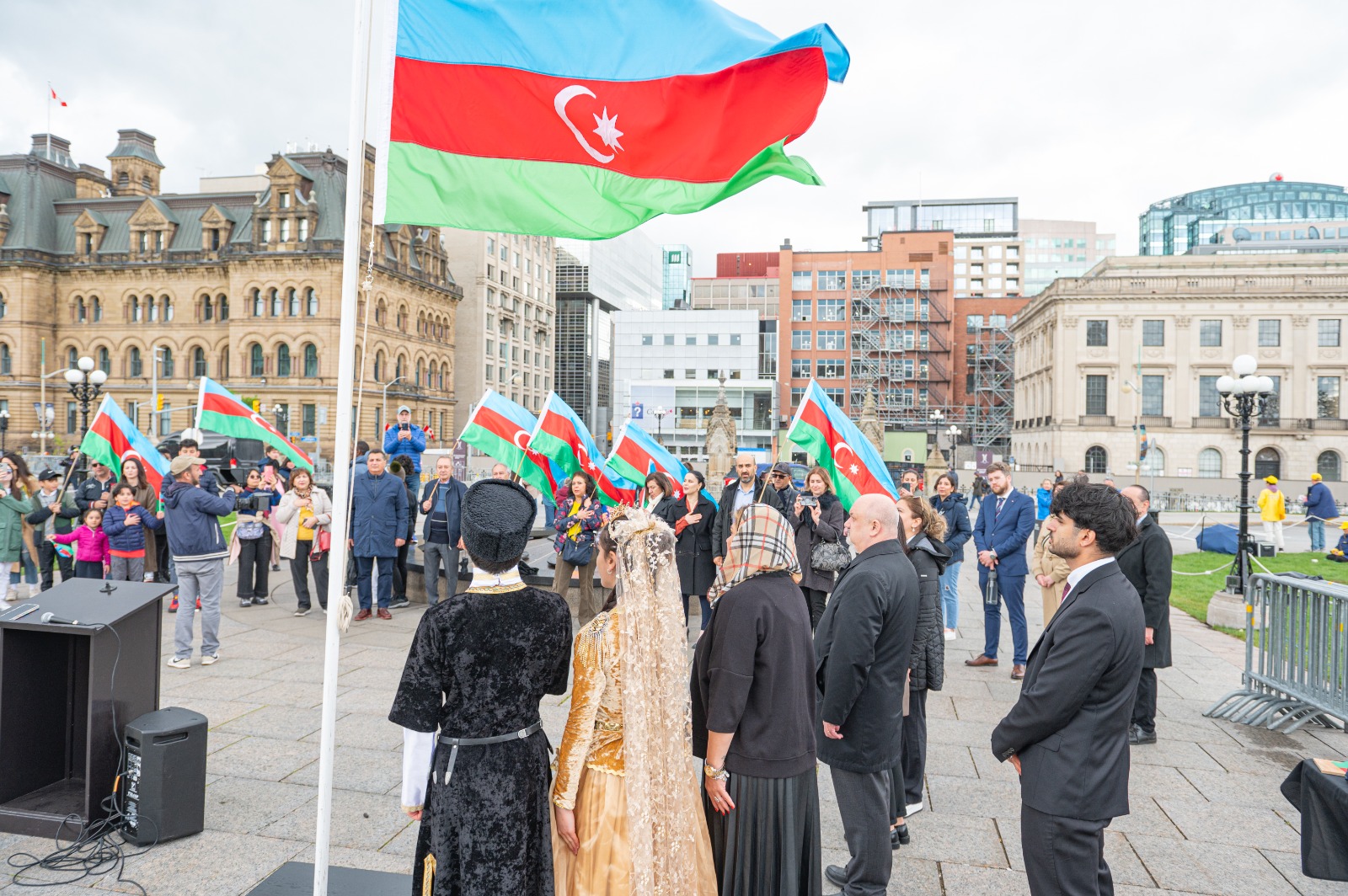 Canadian parliament raises Azerbaijani flag in honor of independence day (PHOTO)