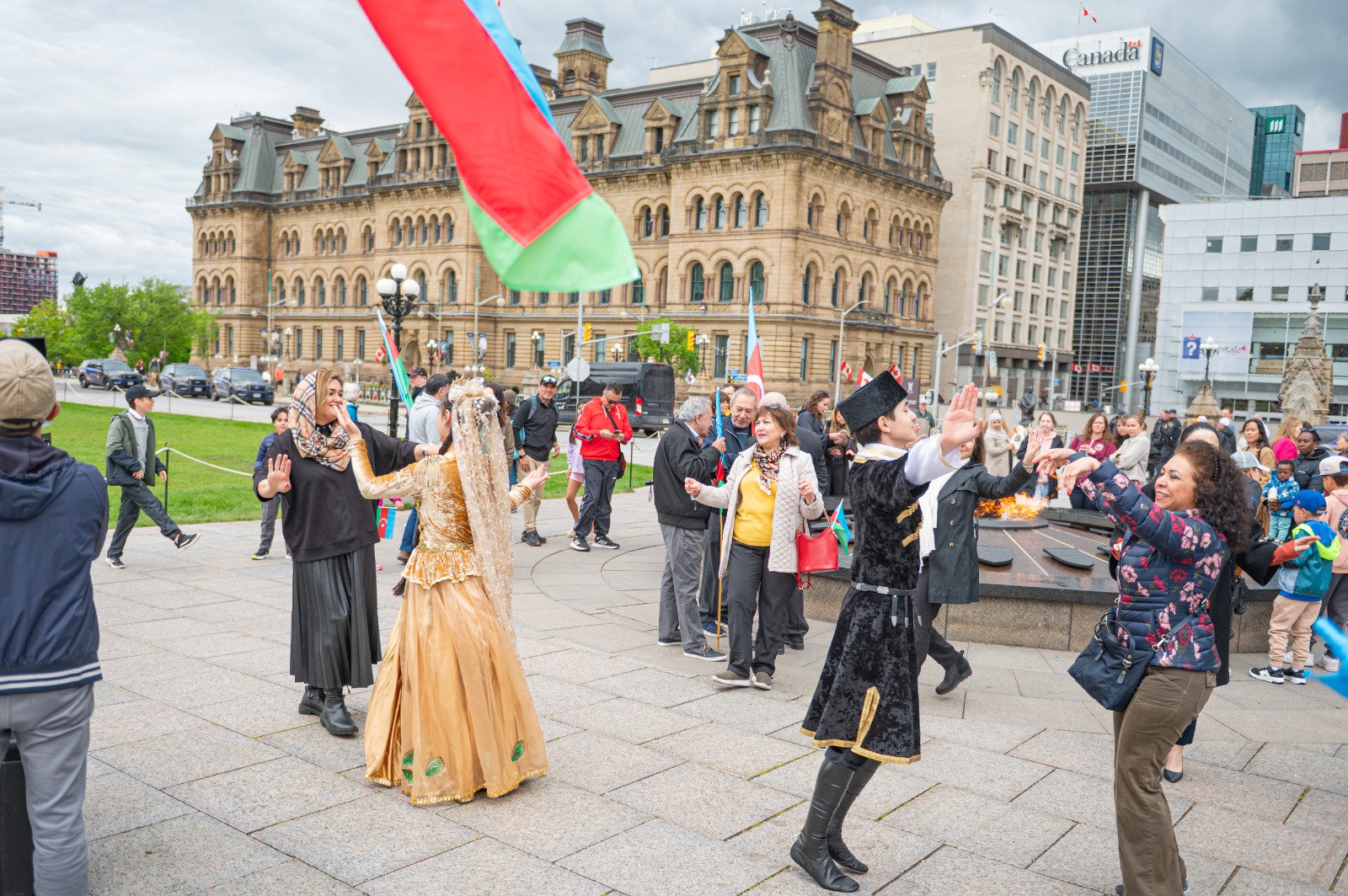 Canadian parliament raises Azerbaijani flag in honor of independence day (PHOTO)