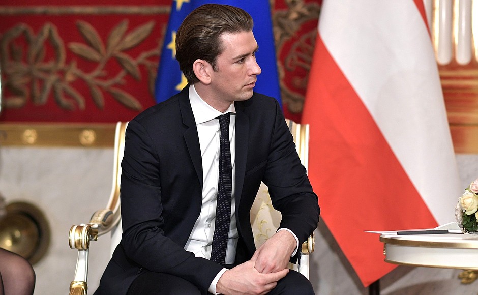 Austria's ex-Chancellor lauds Kazakhstan's deft balancing act between China, Russia, and West