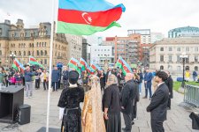Canadian parliament raises Azerbaijani flag in honor of independence day (PHOTO)