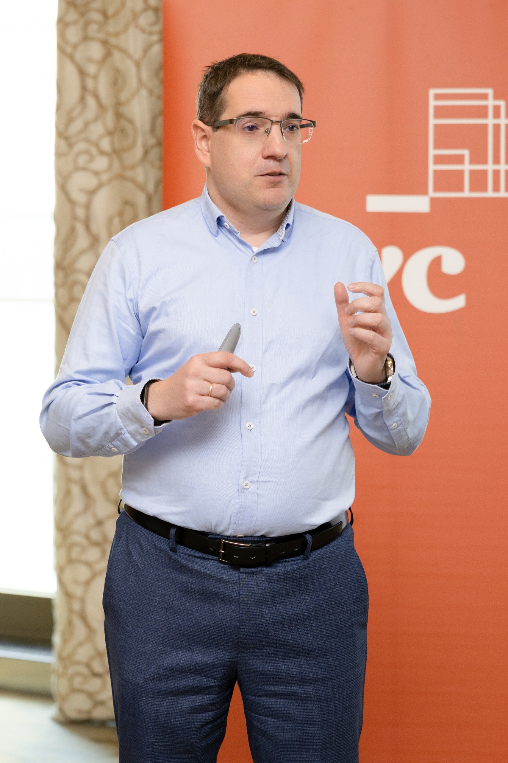 PwC Azerbaijan hosts exclusive executive training on IFRS and sustainability reporting updates (PHOTO)