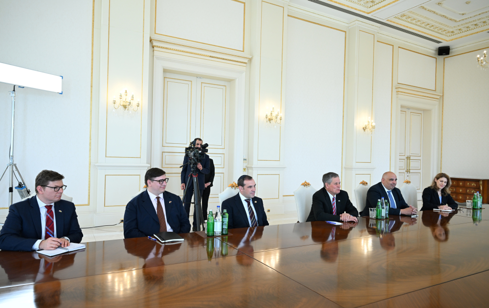 President Ilham Aliyev receives member of US Senate Foreign Relations Committee (PHOTO/VIDEO)