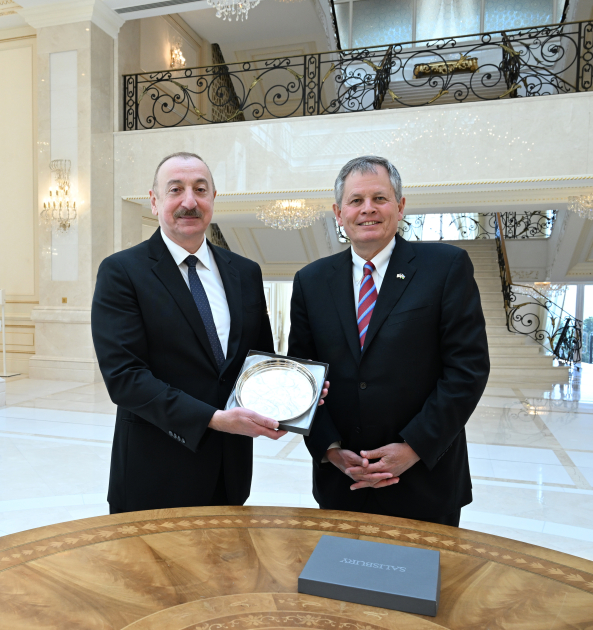 President Ilham Aliyev receives member of US Senate Foreign Relations Committee (PHOTO/VIDEO)