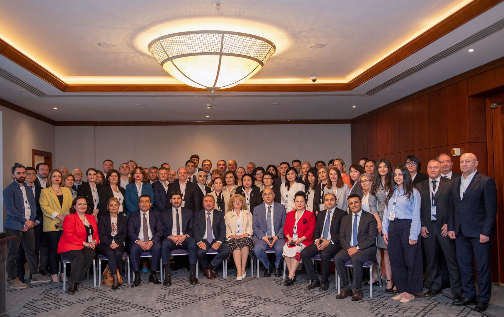 Azerbaijan brainstorms financial reforms with World Bank (PHOTO)