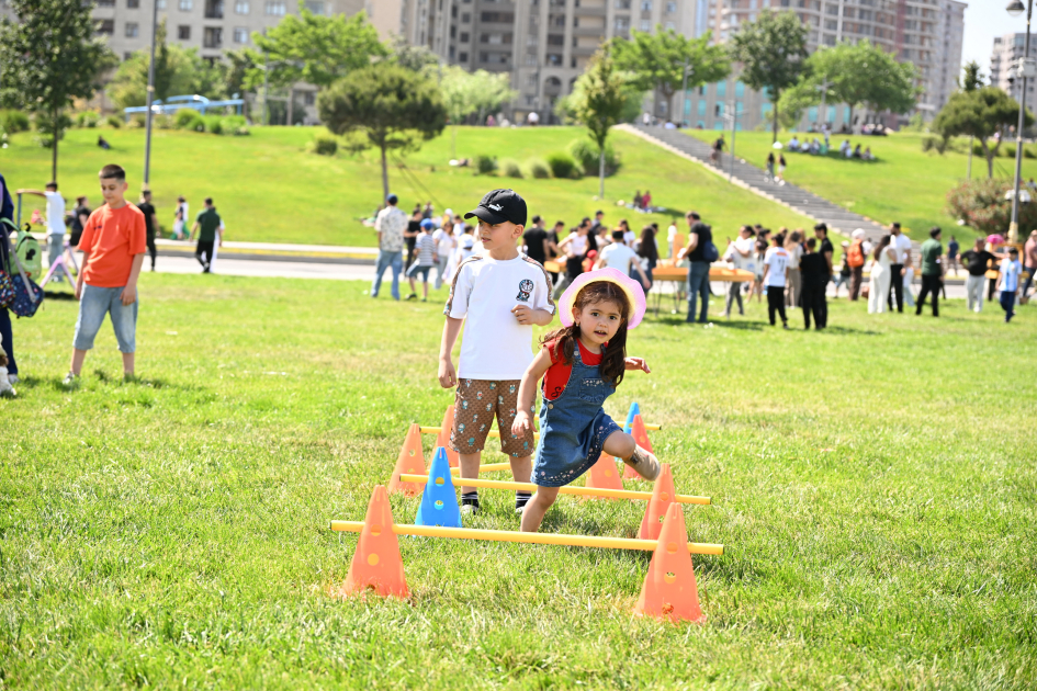 Children's festival held in Heydar Aliyev Center park (PHOTO)